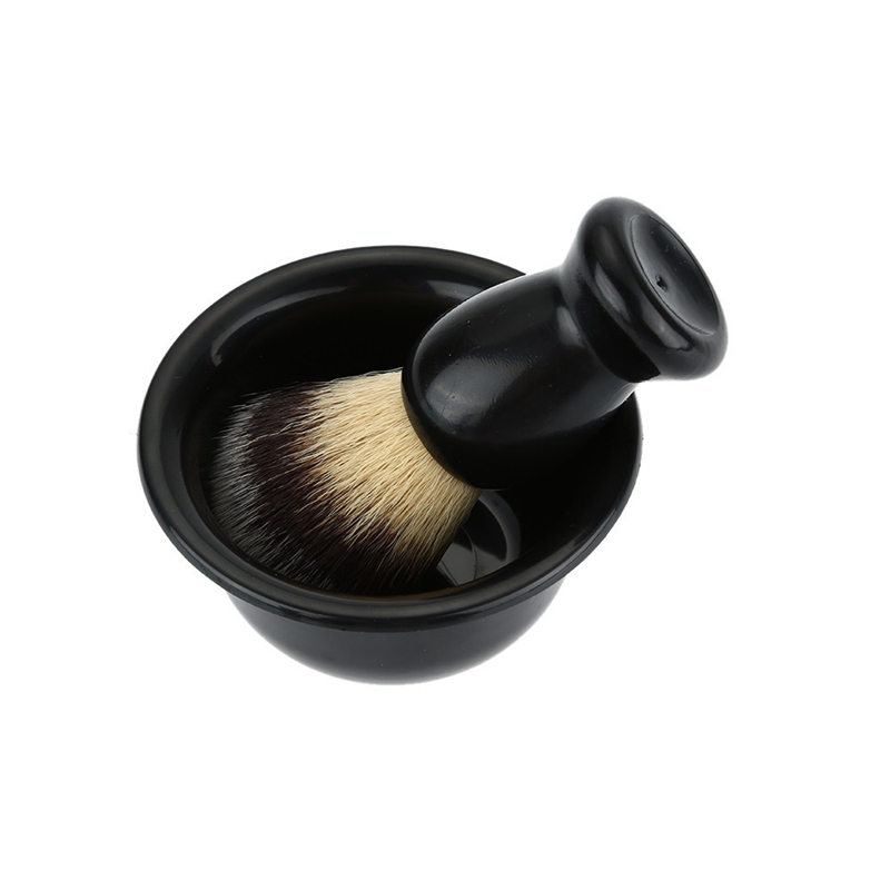 Rasierpinsel und Schüssel mit  – Men'S Grooming Facial Bewertung und Preis